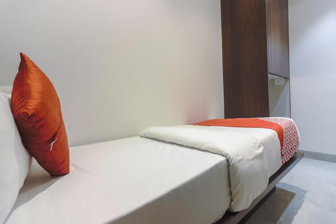 Hotel Flora Suites Bombay Extérieur photo