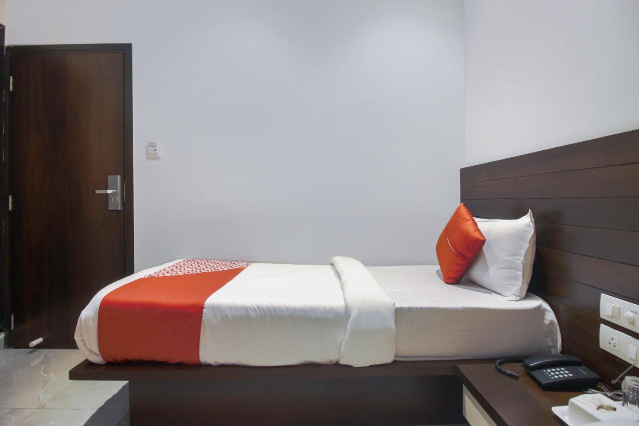 Hotel Flora Suites Bombay Extérieur photo